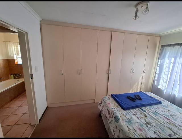 2 BEDROOM HOUSE FOR SALE IN EQUESTRIA